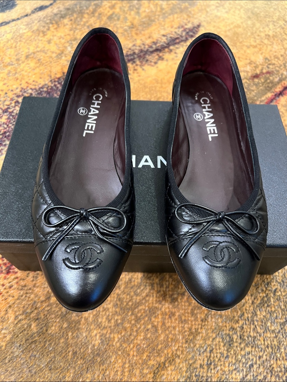 Chanel quilted ballet flats 39